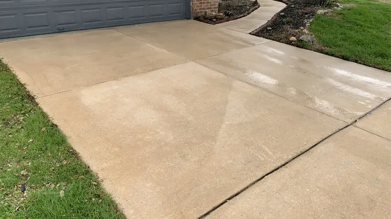 A clean driveway.