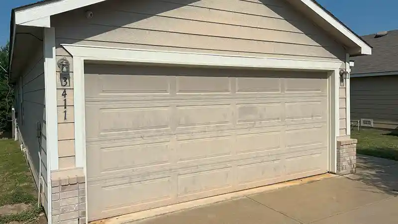 Oxidation on a garage door.