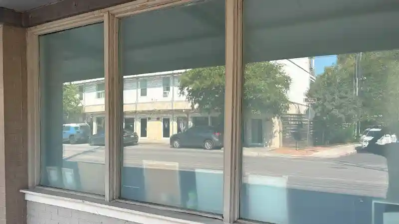 Three clean windows with no dust.