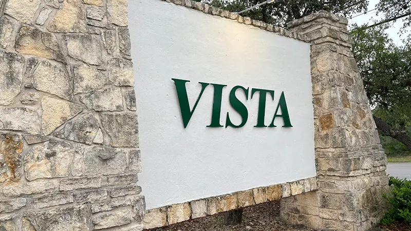 A dirty HOA sign.