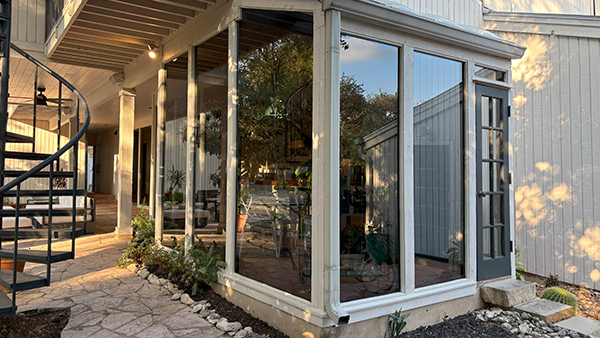 Clean exterior house windows.